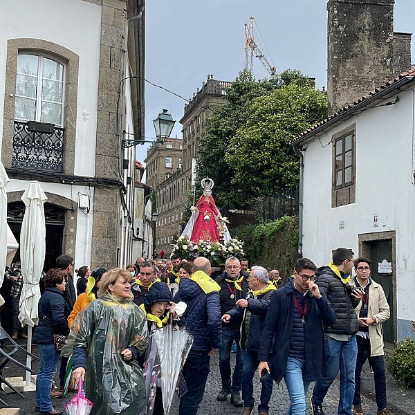 Medio millar de zamoranos en Santiago acompañando a la Virgen de la Concha