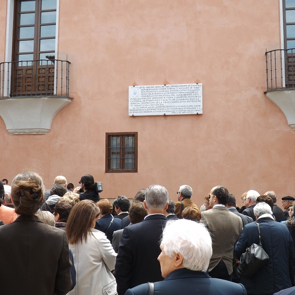 Descubrimiento de la placa conmemorativa