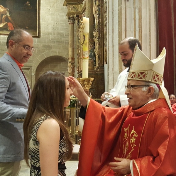 Vigilia de Pentecostés y confirmaciones de adultos