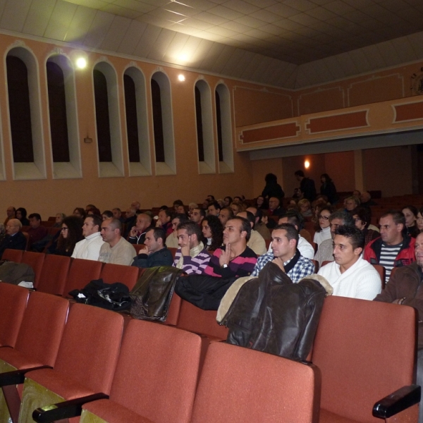 25 aniversario de Proyecto Hombre. Mesa redonda 