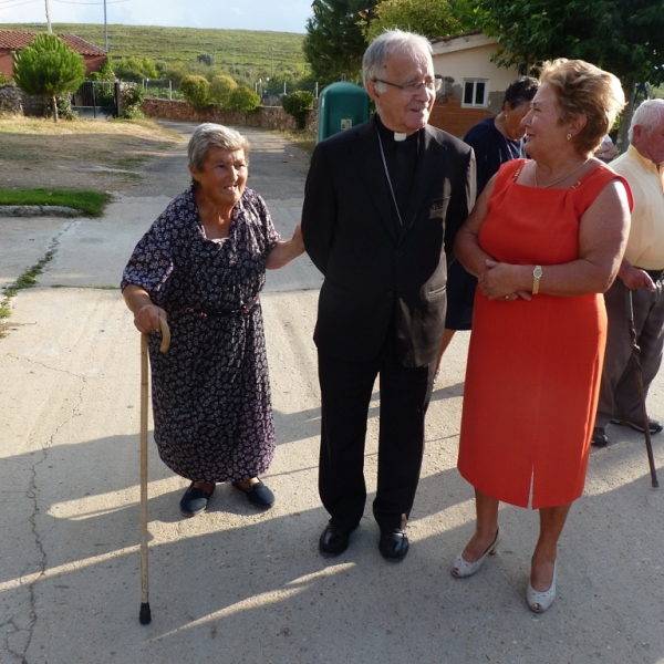 Visita pastoral a Villanueva de los Corchos y Villaflor