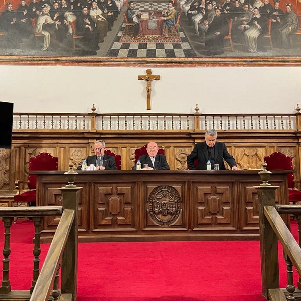 Fernando Valera, obispo de Zamora, participa en un Simposio sobre la espiritualidad del presbítero