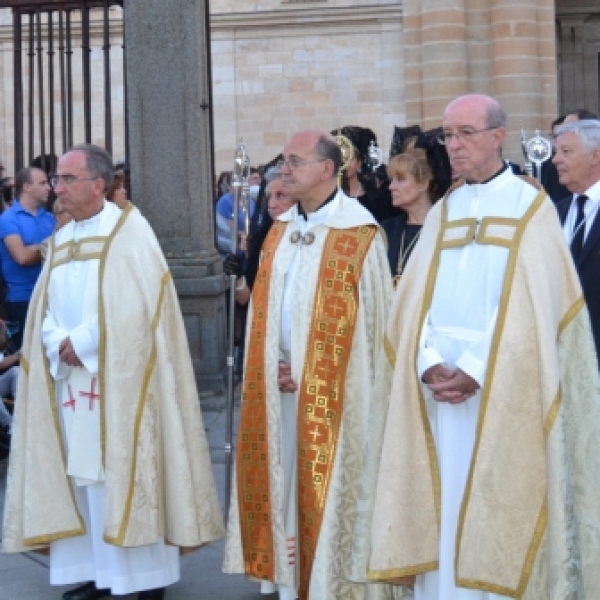 Procesión de Nuestra Madre coronada