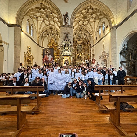 El obispo, Fernando Valera, invita a los jóvenes de Effetá a abrirse al amor de Dios