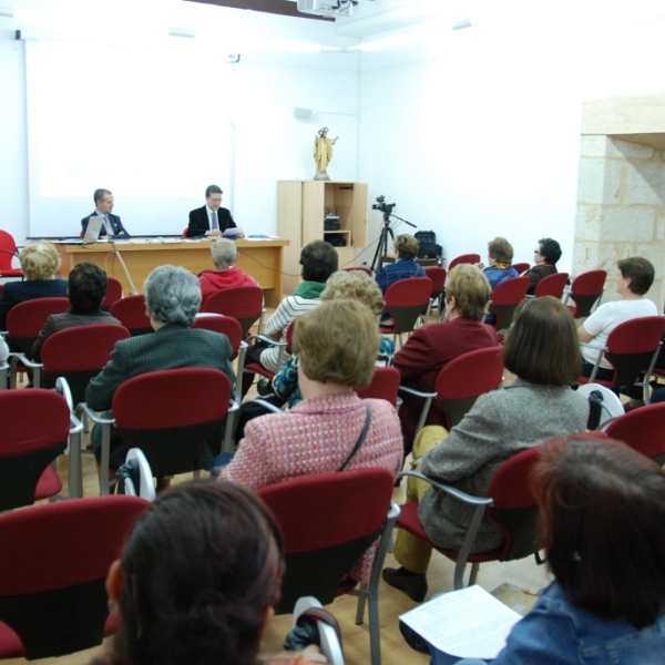 Conferencia de José Antonio Benito