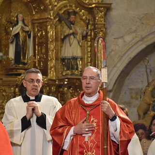 Treinta y tres adultos reciben el don del Espíritu en Pentecostés