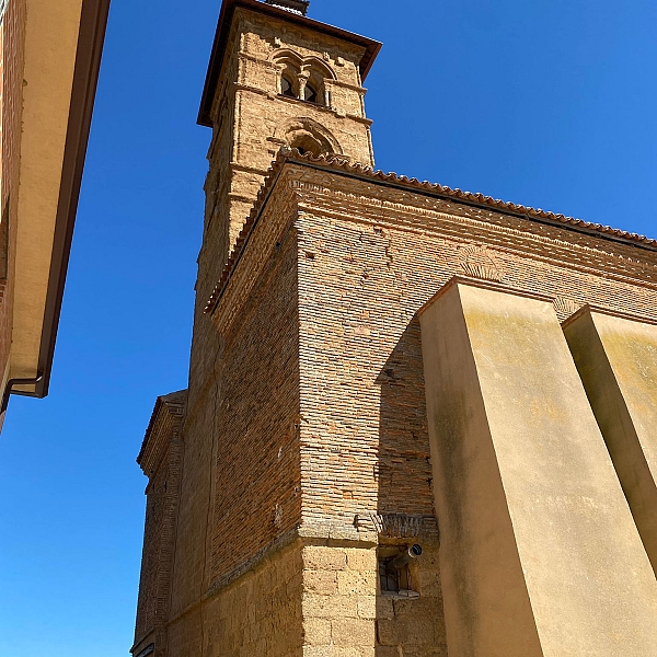 La torre de la iglesia de Castroverde recupera su esplendor