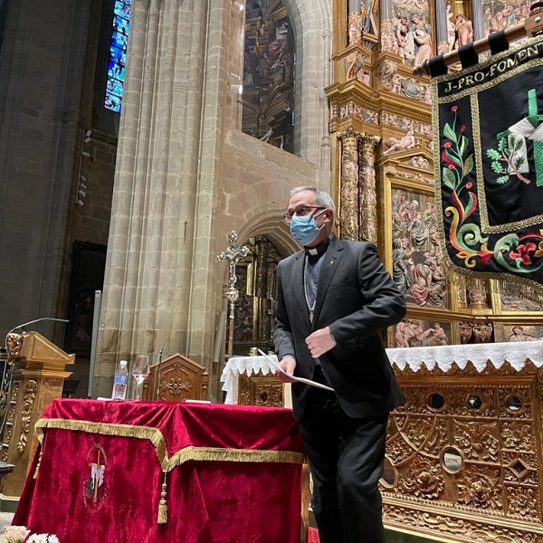 El obispo, pregonero de la Semana Santa de Astorga