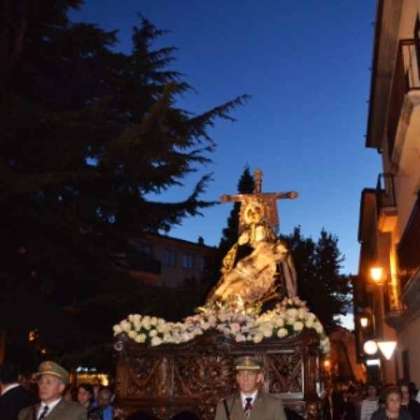 Procesión de Nuestra Madre coronada