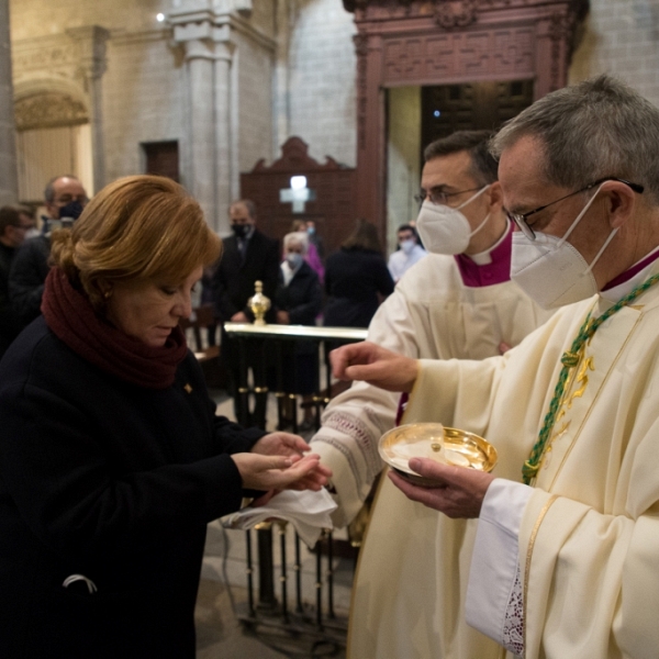 Ordenación y toma de posesión de don Fernando