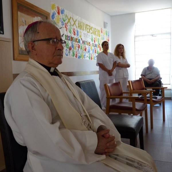 Unción de enfermos en la Residencia de Villarrín