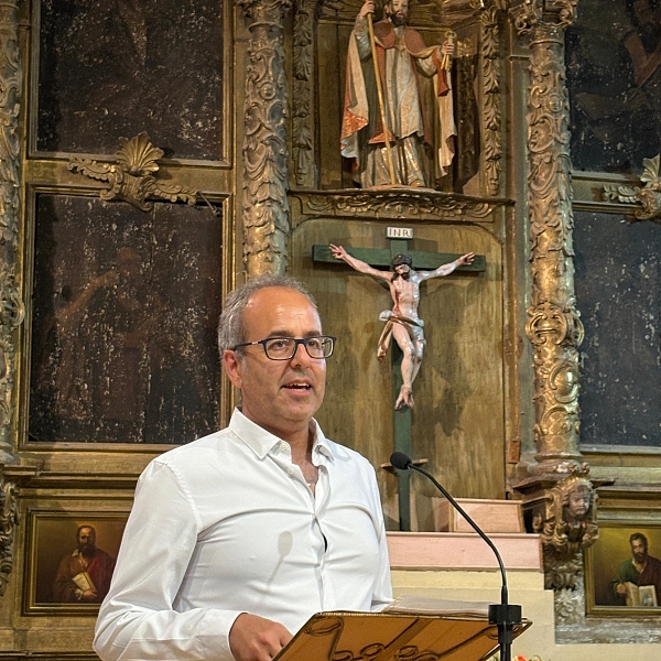 Moreruela de los Infanzones impulsa la restauración de su retablo barroco