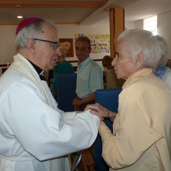 Unción de enfermos en la Residencia de Villarrín