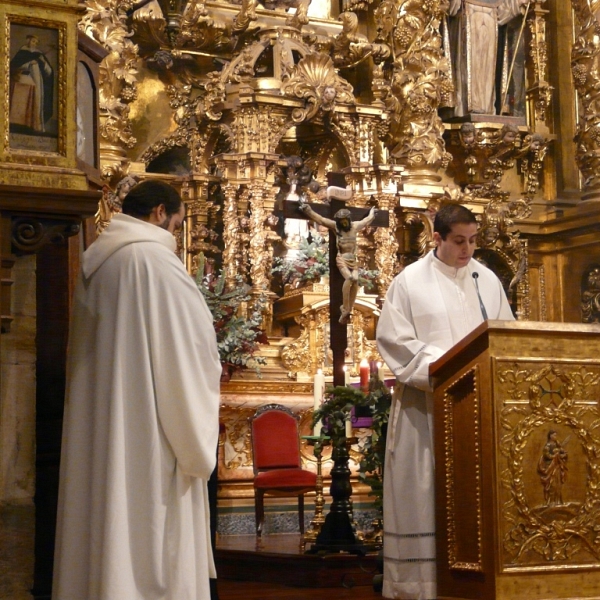 El obispo preside la vigilia de la Inmaculada en la iglesia de San Torcuato