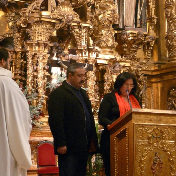 El obispo preside la vigilia de la Inmaculada en la iglesia de San Torcuato