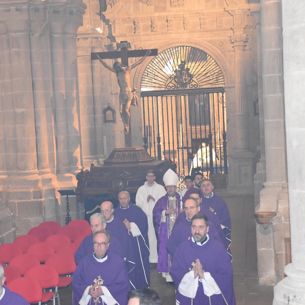 Zamora se despide de Uriarte con la celebración de la misa en la catedral