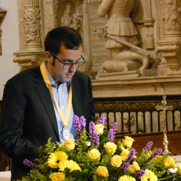 Imposición de medallas a los hermanos de la Asociación Virgen de la Saleta