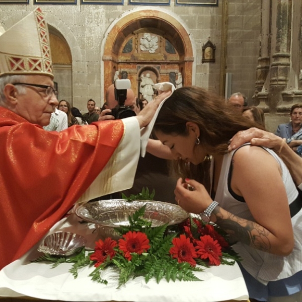 Vigilia de Pentecostés y confirmaciones de adultos