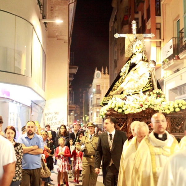 Procesión de Nuestra Madre coronada