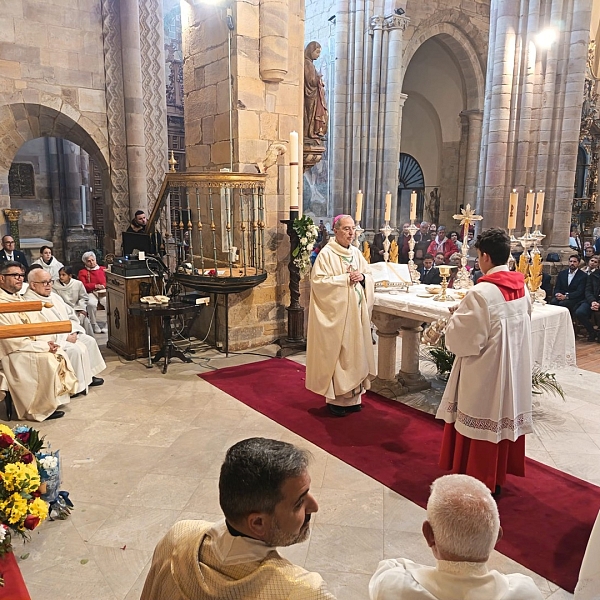 Benavente celebra la Veguilla con una llamada a ser bálsamo y esperanza