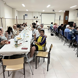 El venezolano Gerson ameniza el final del curso pastoral en la parroquia de San José Obrero