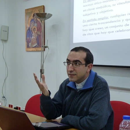 Lección de Teología. Luis Santamaría