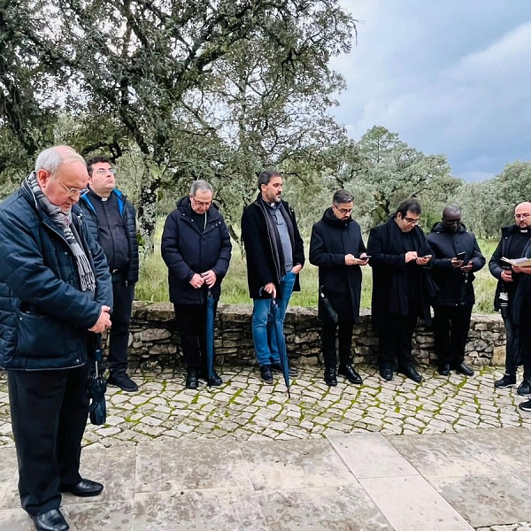 El obispo de Zamora peregrina a Fátima con el grupo de curas jóvenes