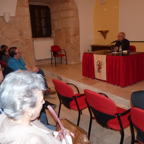 Conferencia de Gregorio Martínez