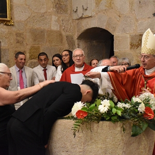 Treinta y tres adultos reciben el don del Espíritu en Pentecostés
