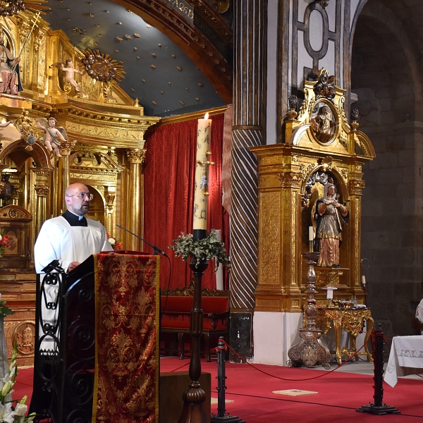 Treinta y tres adultos reciben el don del Espíritu en Pentecostés