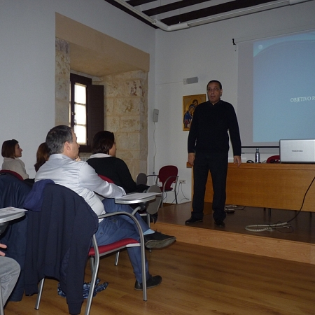 Formación de trabajadores y voluntarios de  Cáritas