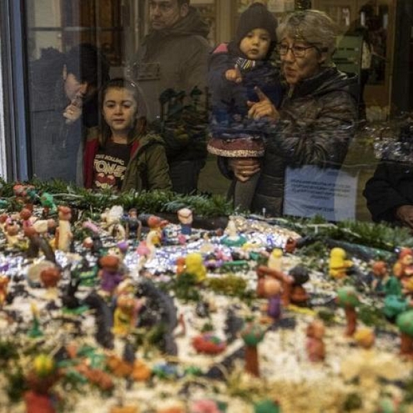 LA COFRADÍA DE JESÚS NAZARENO ORGANIZA TALLERES DE BELENES Y UN CONCURSO DE DIBUJO PARA NIÑOS