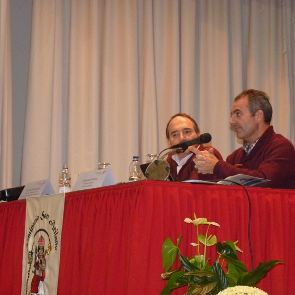 Conferencia de Sebastián Mora