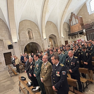 Fernando Valera preside en San Vicente la eucaristía de los Santos Ángeles Custodios