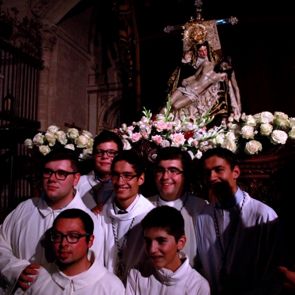 Procesión de Nuestra Madre coronada