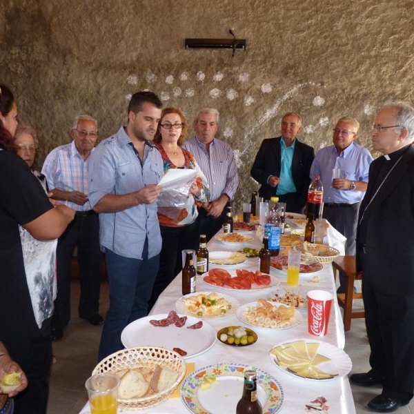 Visita pastoral a Villanueva de los Corchos y Villaflor