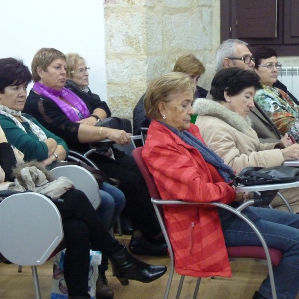 Charla de la presidenta de Manos Unidas