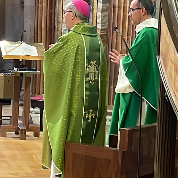 Medio millar de zamoranos en Santiago acompañando a la Virgen de la Concha