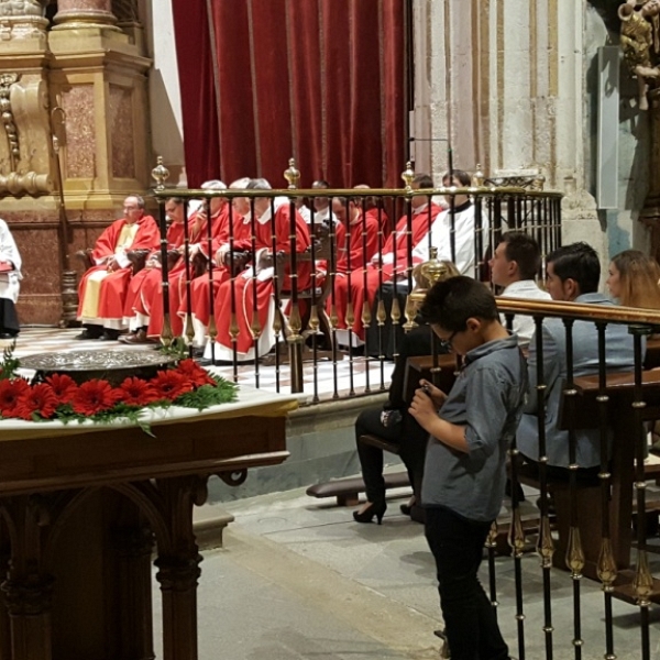 Vigilia de Pentecostés y confirmaciones de adultos