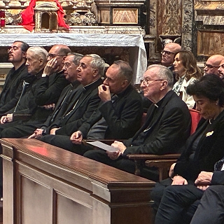 Audiencia general y besamanos con el Santo Padre