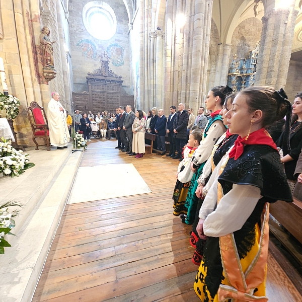 Benavente celebra la Veguilla con una llamada a ser bálsamo y esperanza