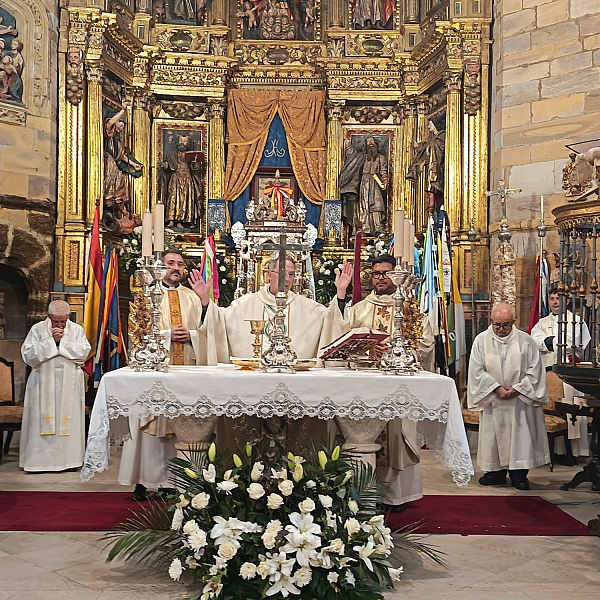 Benavente celebra la Veguilla con una llamada a ser bálsamo y esperanza