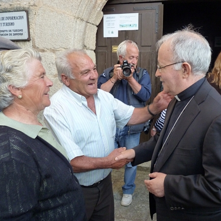 Así se inauguró la visita pastoral a Aliste y Alba