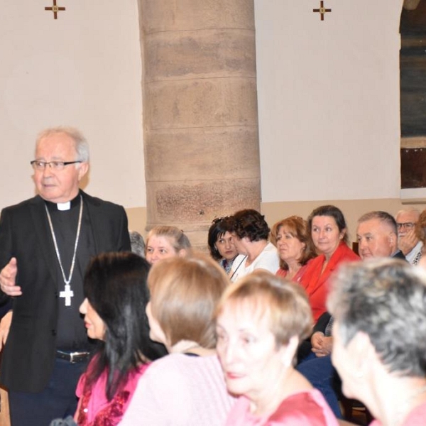 Encuentro del Obispo con los catequistas