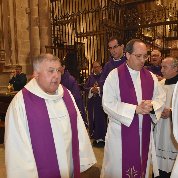 Zamora se despide de Uriarte con la celebración de la misa en la catedral