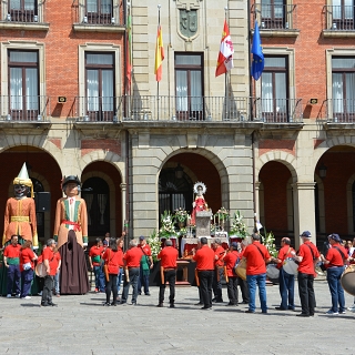 Un Corpus que dejó pequeña la Catedral