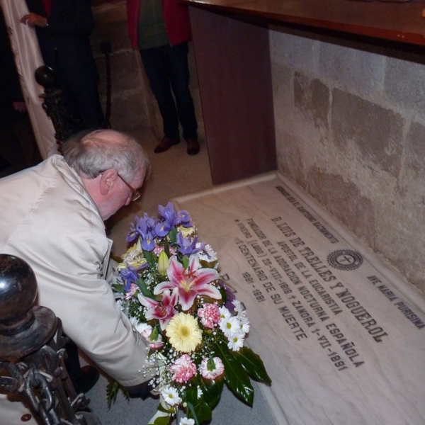 Homenaje a Luis de Trelles