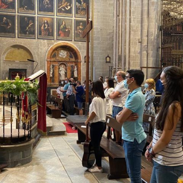 La Cruz de los jóvenes y el icono de María, en Zamora