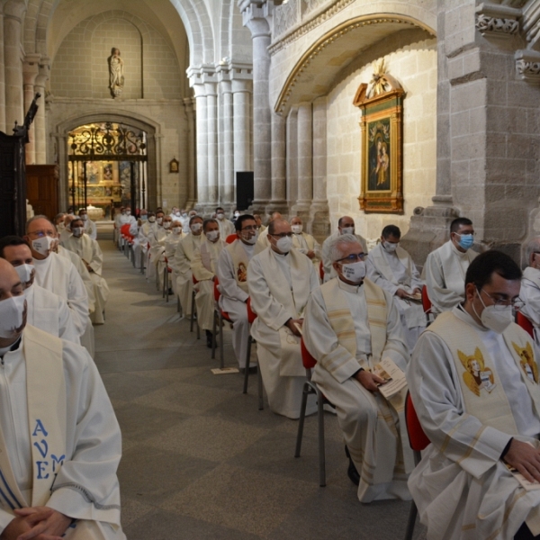 Ordenación y toma de posesión de don Fernando