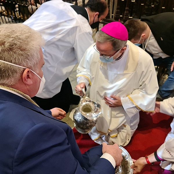 Misa de la cena del Señor en la catedral